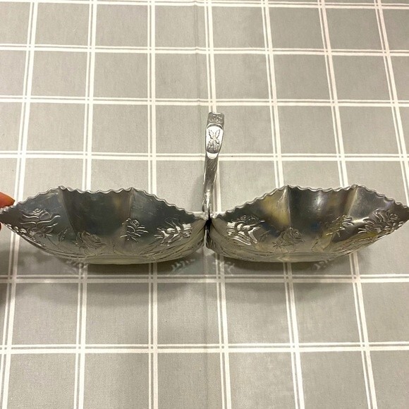 Vtg MCM Hand Wrought Silver Aluminum Farber & Shelvin Double Candy Snack Dish - Picture 2 of 4